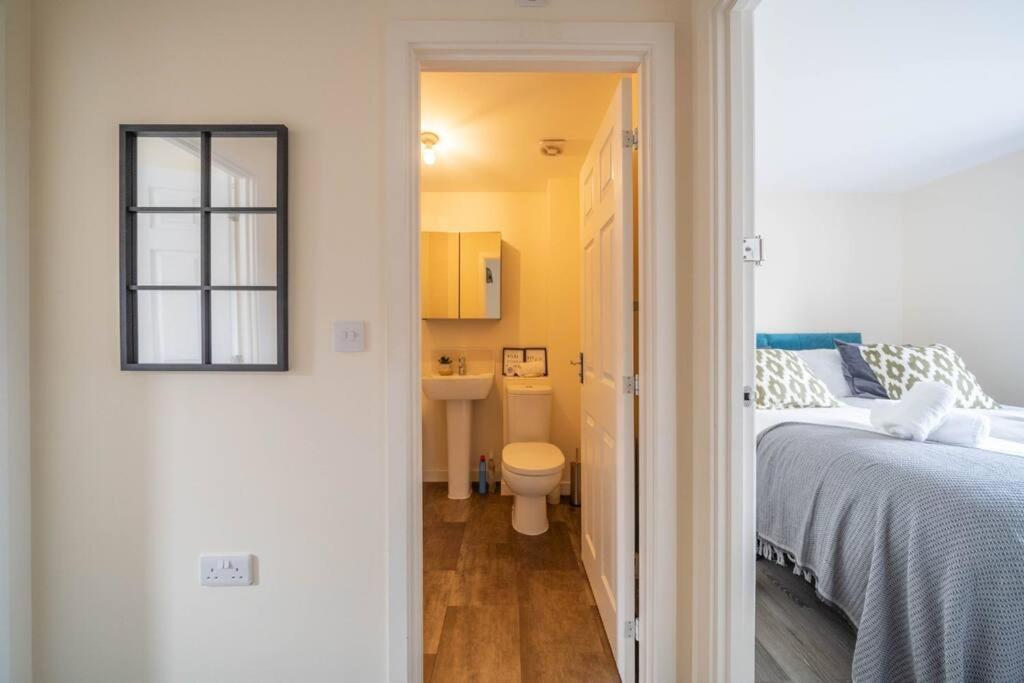 Good For Company Let 2-Bed In Coventry 2X Parking Apartment Exterior photo